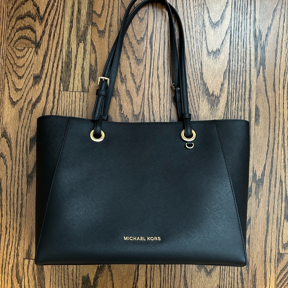 Michael Kors Walsh Medium Saffiano Leather Black Tote